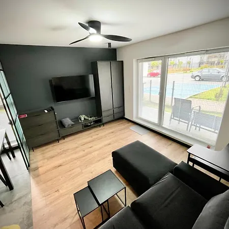 Bursztynowy Loft Letnica Przy Stadionie 아파트